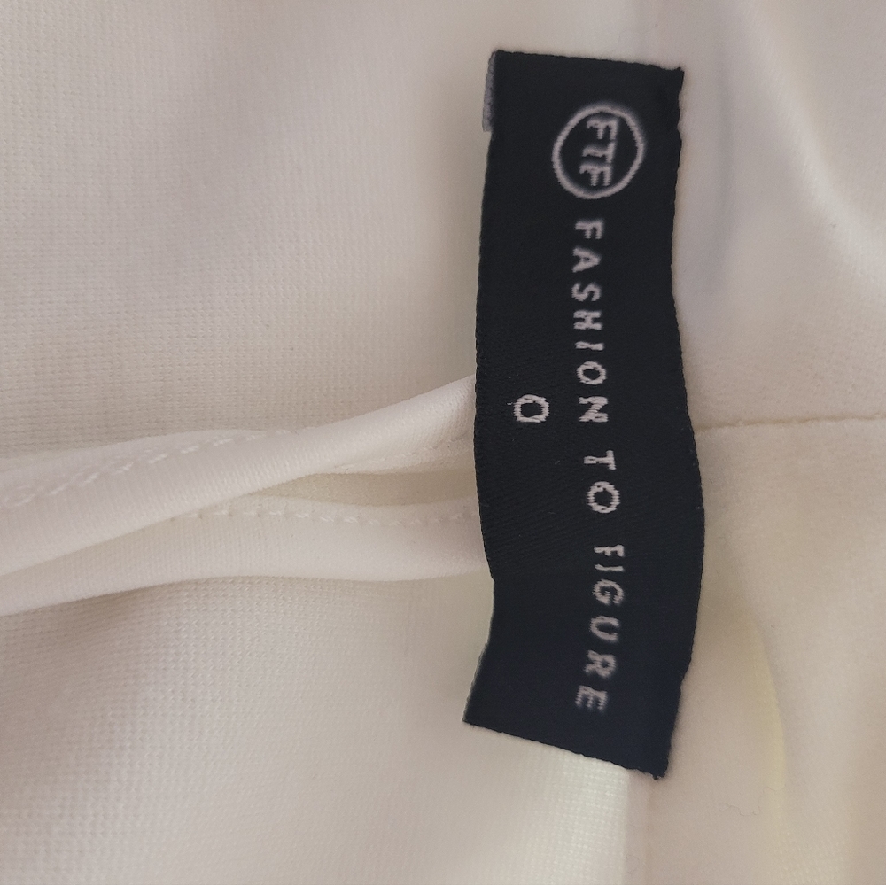 Blazer - Picture 3 of 3